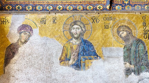 Mosaic of the Deesis (Christ Pantocrator), ca. 1231. Plaster and mosaic stone and glass (19.5 x 13.5 ft). Hagia Sophia, Istanbul, Turkey. Images courtesy: Shutterstock.