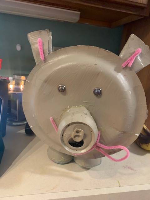 paper plate pig
