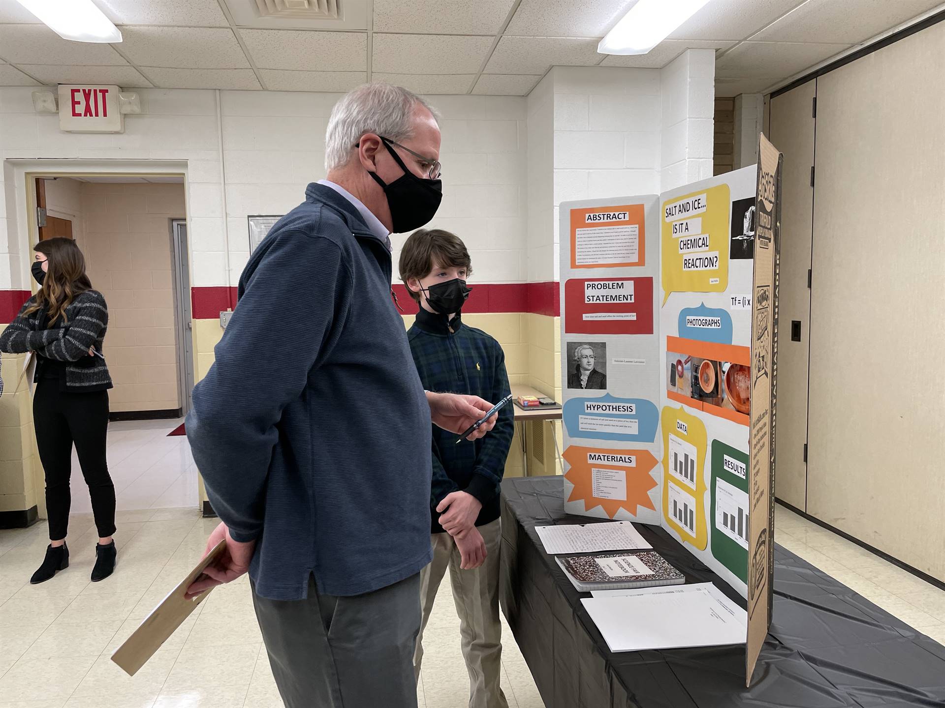 students display of science fair 