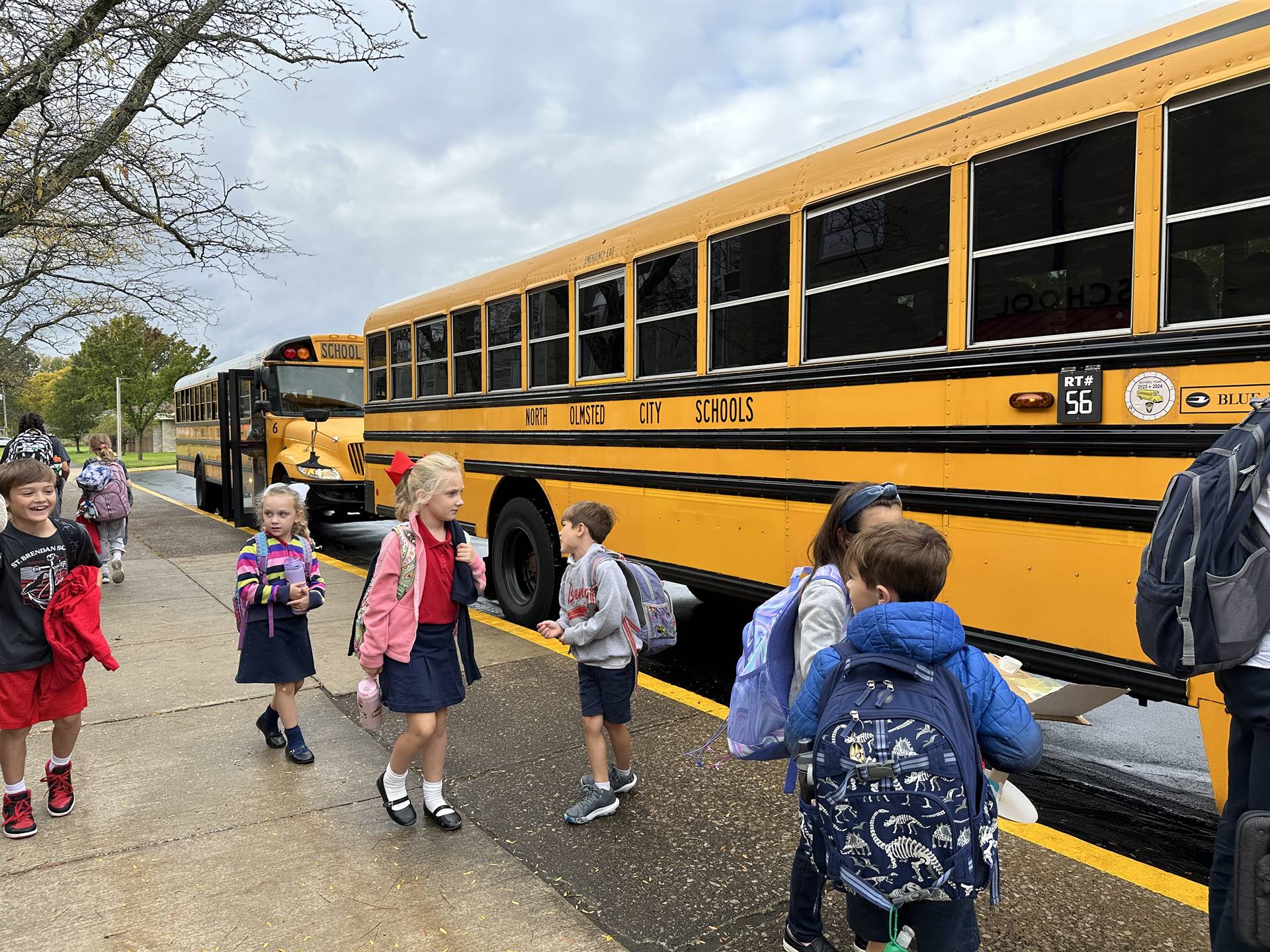 students load the bus