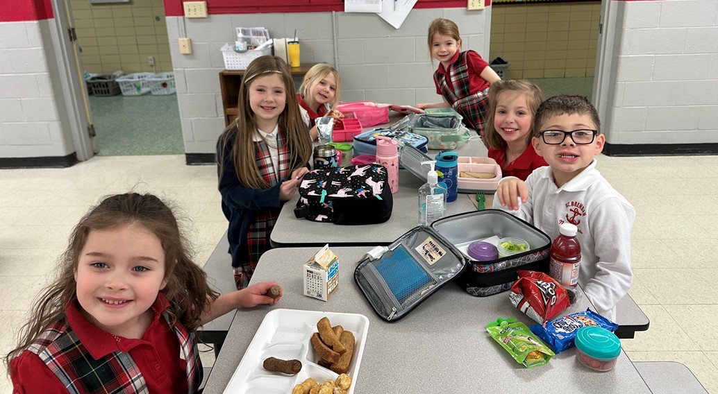 kindergarten enjoys lunch